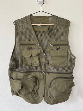 Flygo Men’s Olive Green Mesh Fishing Vest NWT